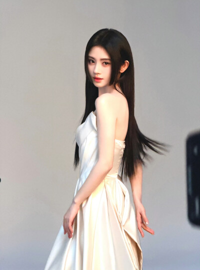 鞠婧祎