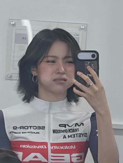 申留真INS更新