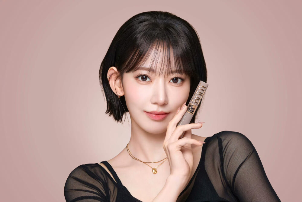 宮脇咲良