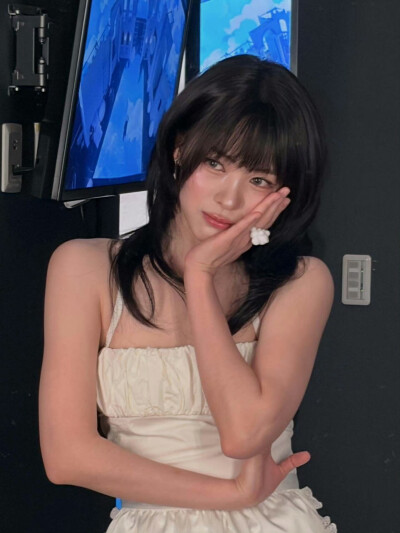 申留真INS更新
