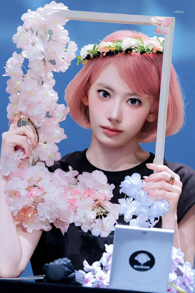 宮脇咲良 饭拍高清