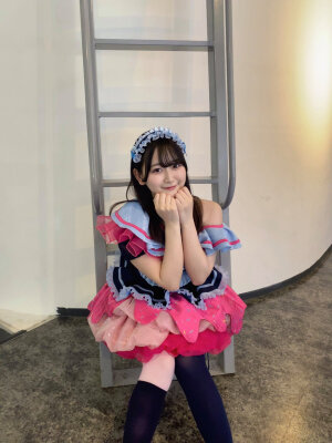 冰淇淋新服装的璃菜