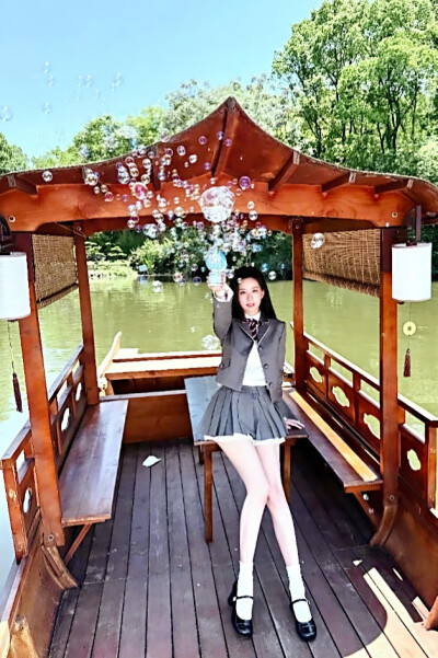陈都灵
