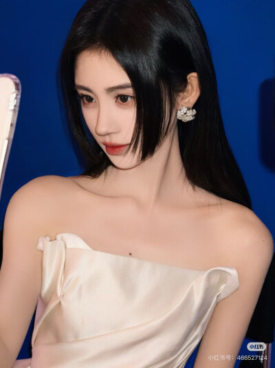 鞠婧祎