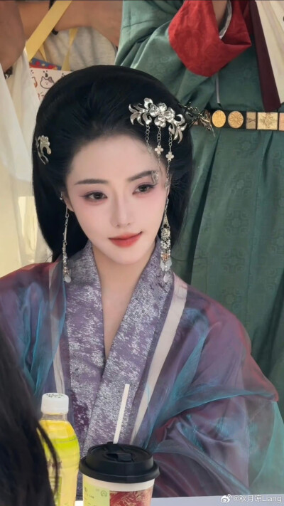 秋月凉
