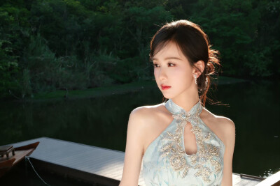 陈都灵