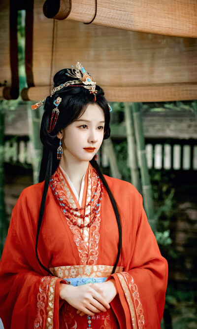陈都灵