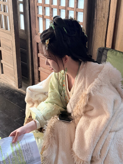 刘些宁