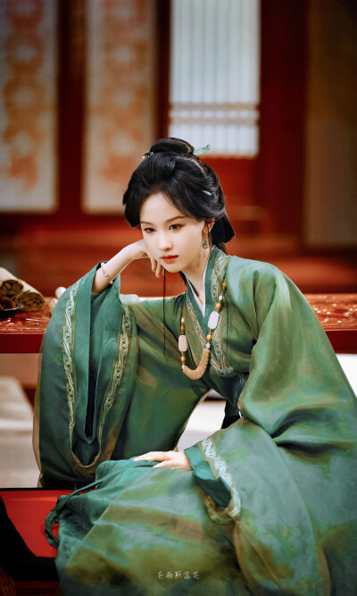 陈都灵