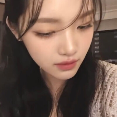 而我只是一个小兔