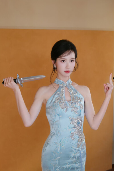 陈都灵