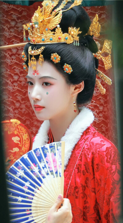 卢昱晓