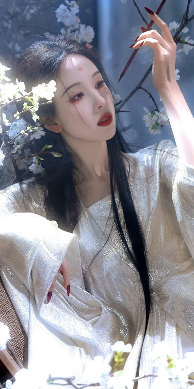 陈都灵