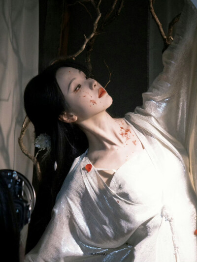 陈都灵