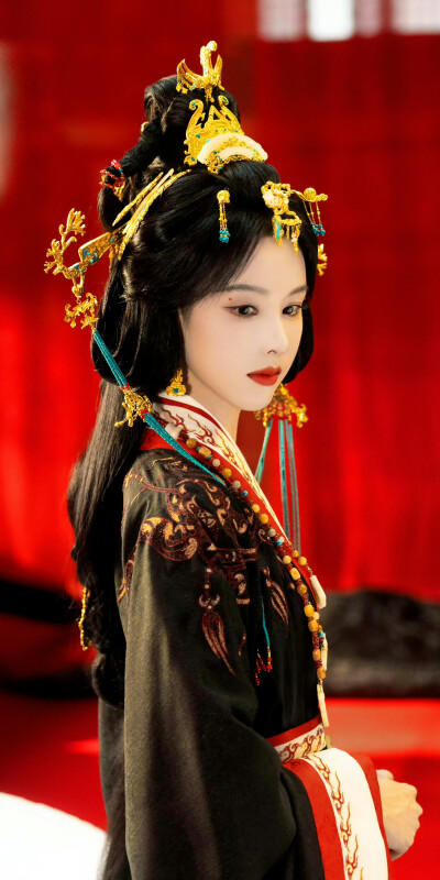 陈都灵