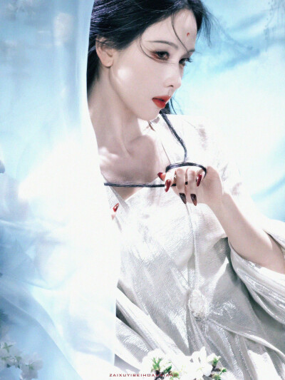 陈都灵