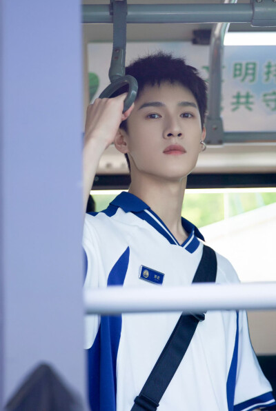 李昀锐