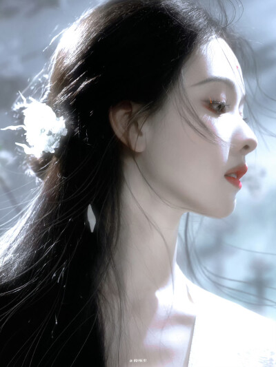 陈都灵