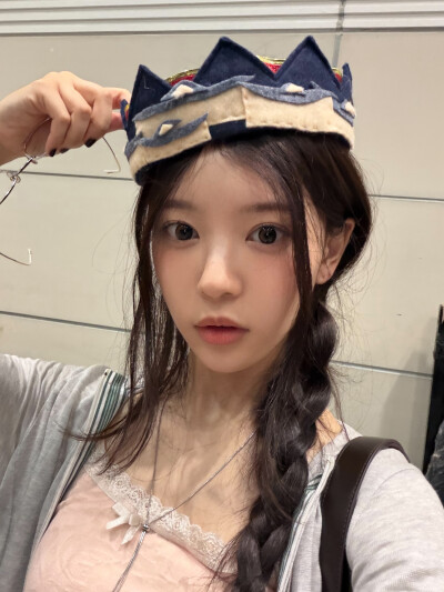 ILLIT moka境萌花