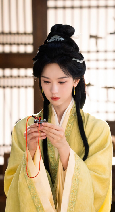 陈都灵《翘楚》楚朝