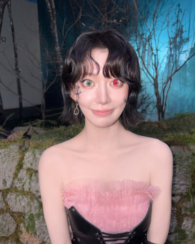 宮脇咲良