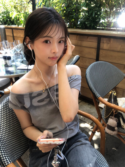 杨超越