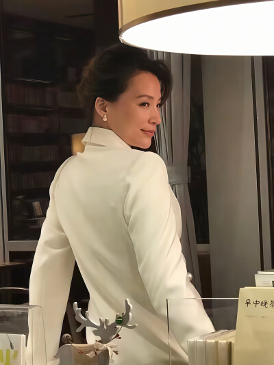 董卿