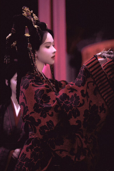 陈都灵 · 楚朝 翘楚