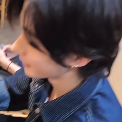 李灿荣