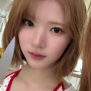 这是美食界第一杀手，你敢和她对视吗？
