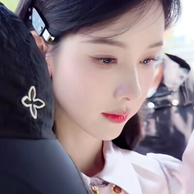 陈都灵