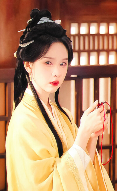 陈都灵