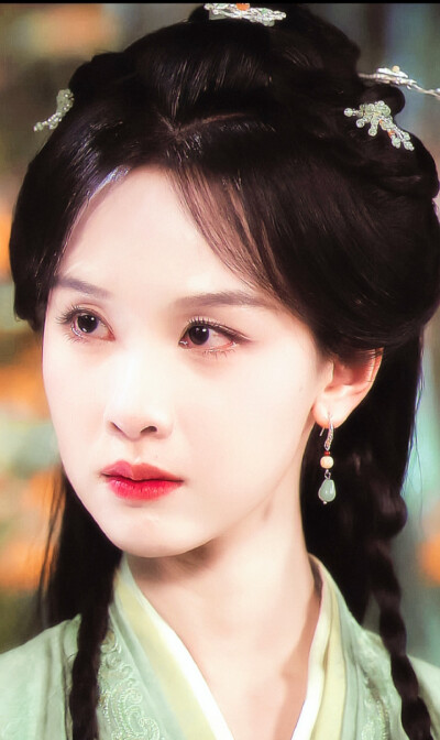陈都灵