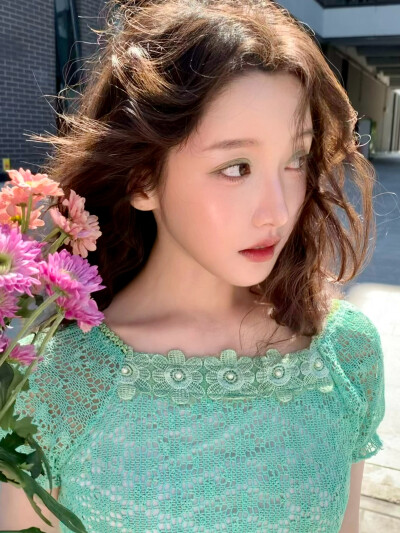 姜贞羽