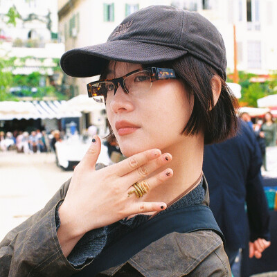李庚希