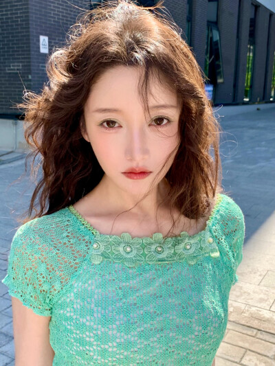 姜贞羽