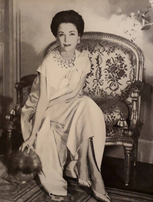 Gloria Guinness