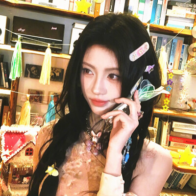 鞠婧祎