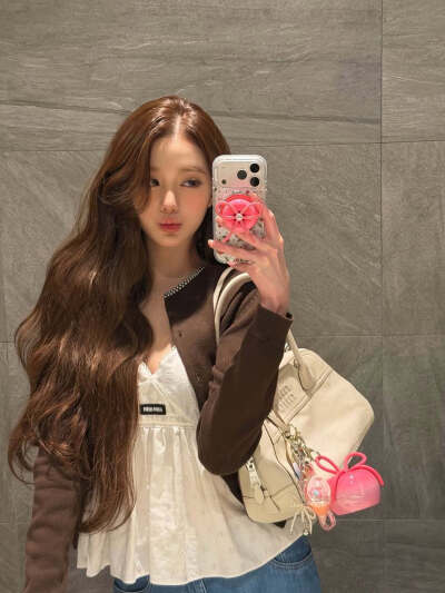 张元英 wonyoung