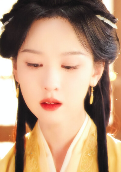 陈都灵