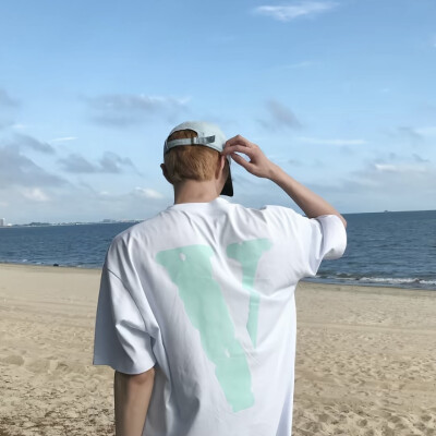 头像丨男头 我很需要你的陪伴