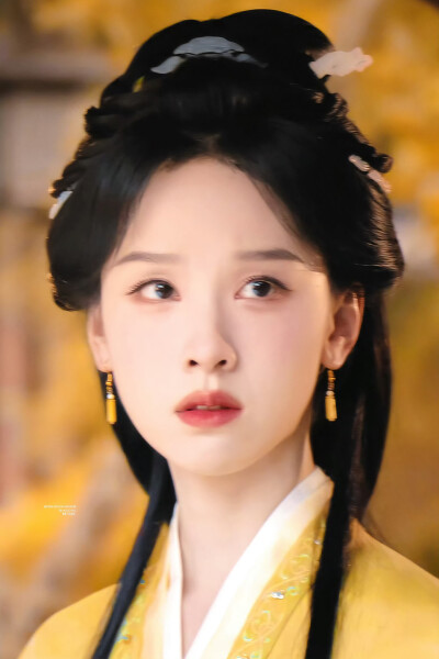 陈都灵