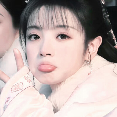 依旧李薇，这组有些之前发过惹