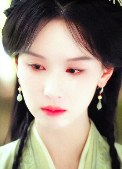 陈都灵