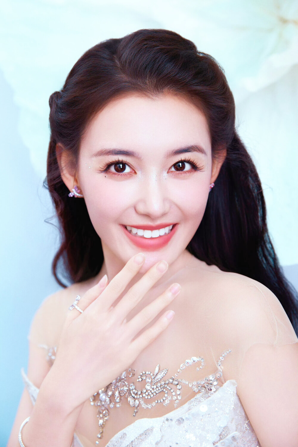 蒋依依