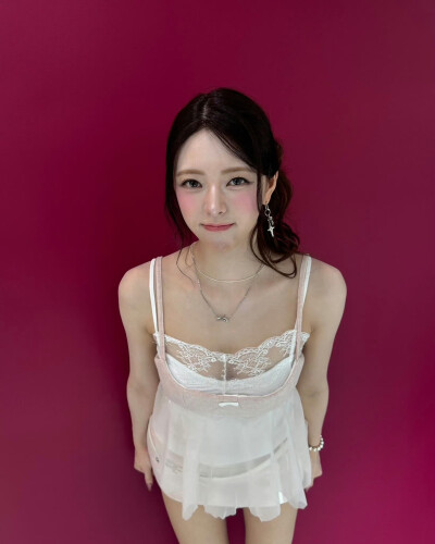 申有娜