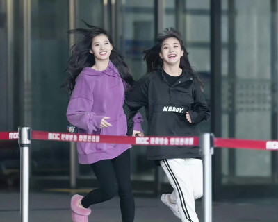 sana 朴志效