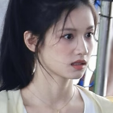 张婧仪