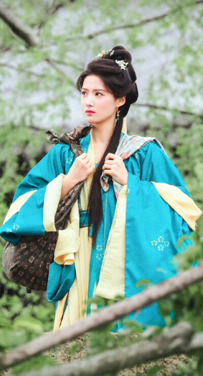 卢昱晓