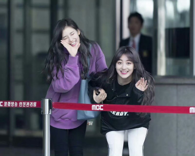 sana 朴志效